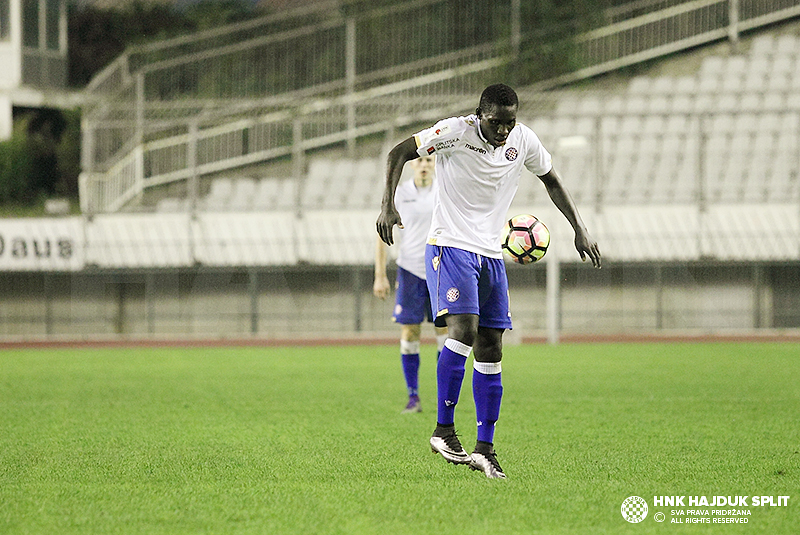 http://hajduk.hr/sadrzaj/fotogalerija/2016-09-17-22-05-268830935/miro146-480758411.JPG