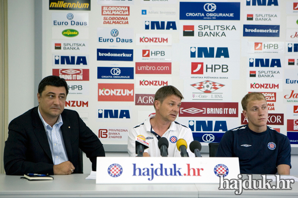 Press konferencija prije puta u Osijek