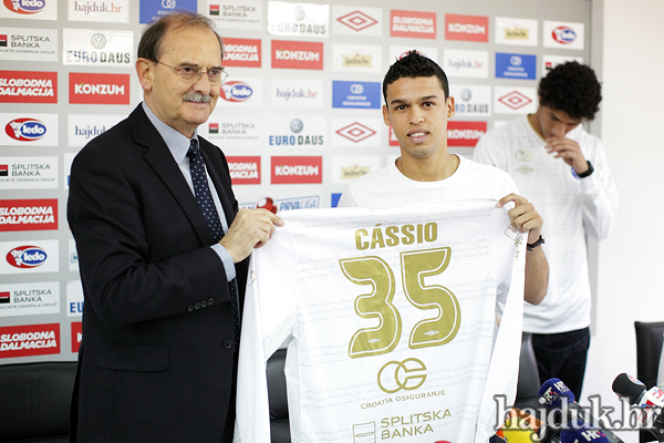 Predstavljeni L. Patinho i Cássio