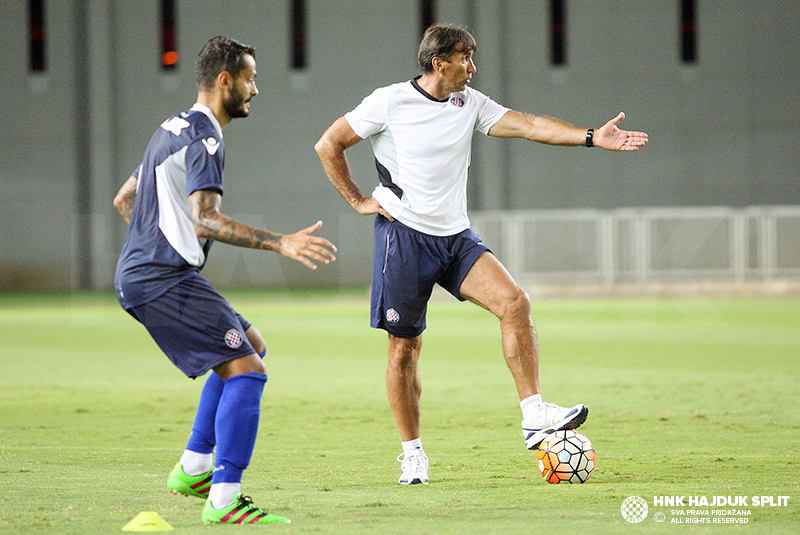 Službeni trening na Netanya Stadiumu