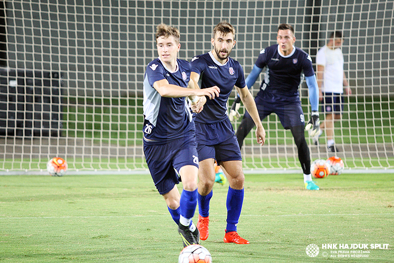 Službeni trening na Netanya Stadiumu