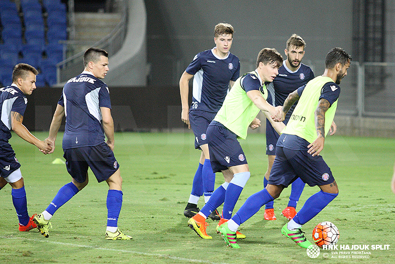 Službeni trening na Netanya Stadiumu