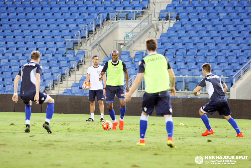 Službeni trening na Netanya Stadiumu