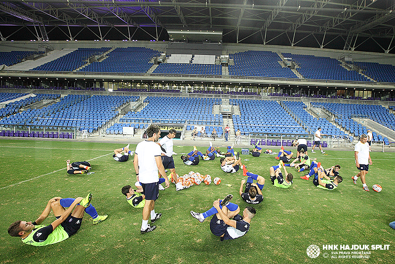 Službeni trening na Netanya Stadiumu