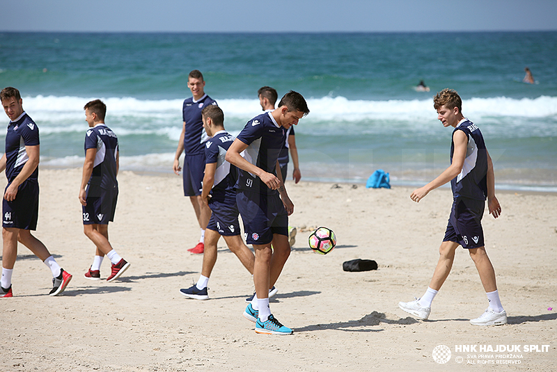 Aktivacijski trening na plaži u Herzliyi