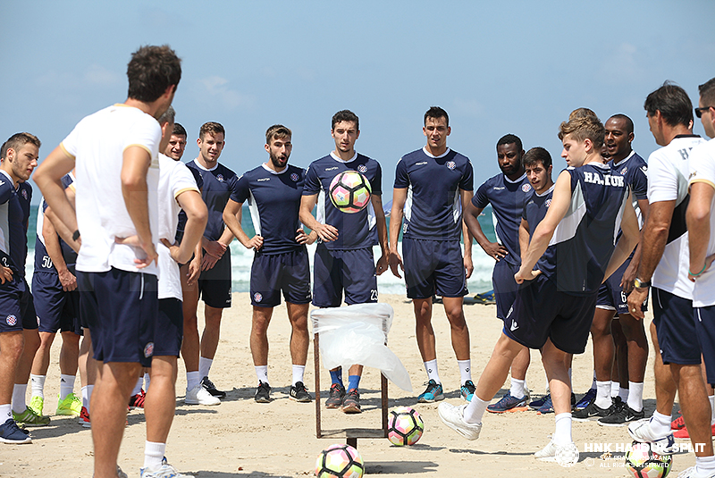 Aktivacijski trening na plaži u Herzliyi