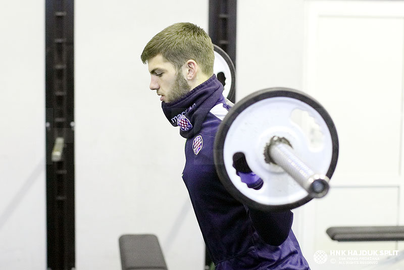 Jutarnji trening u klupskoj teretani