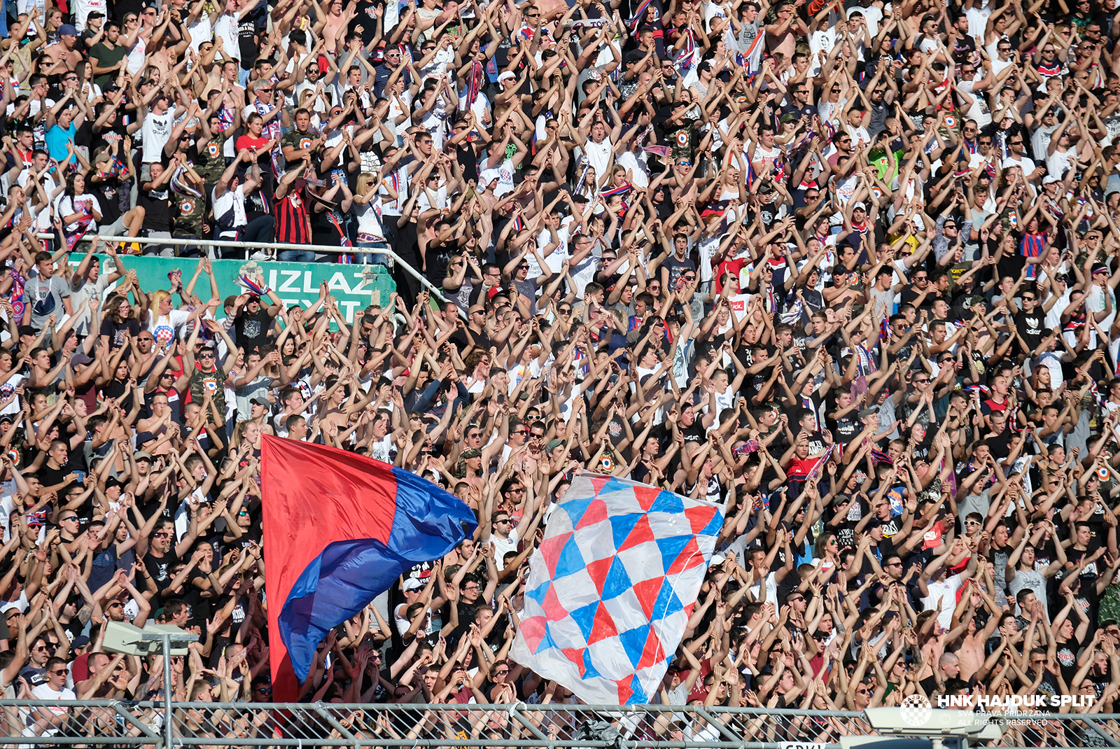 Dynamo Zagreb and Hajduk Split stand next to the Croatian Cup prior to kick  off Stock Photo - Alamy