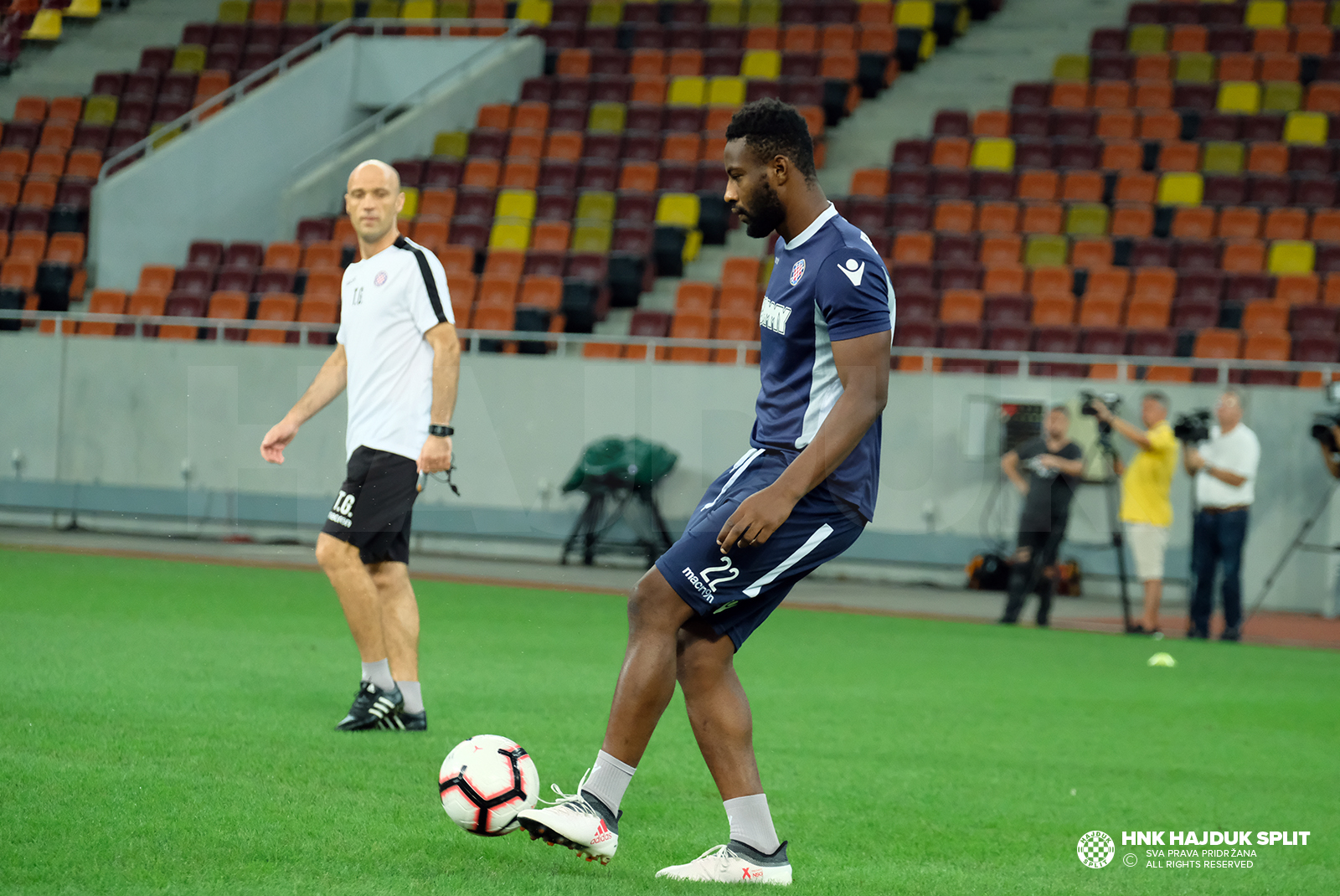 Službeni trening na stadionu Arena Nationala