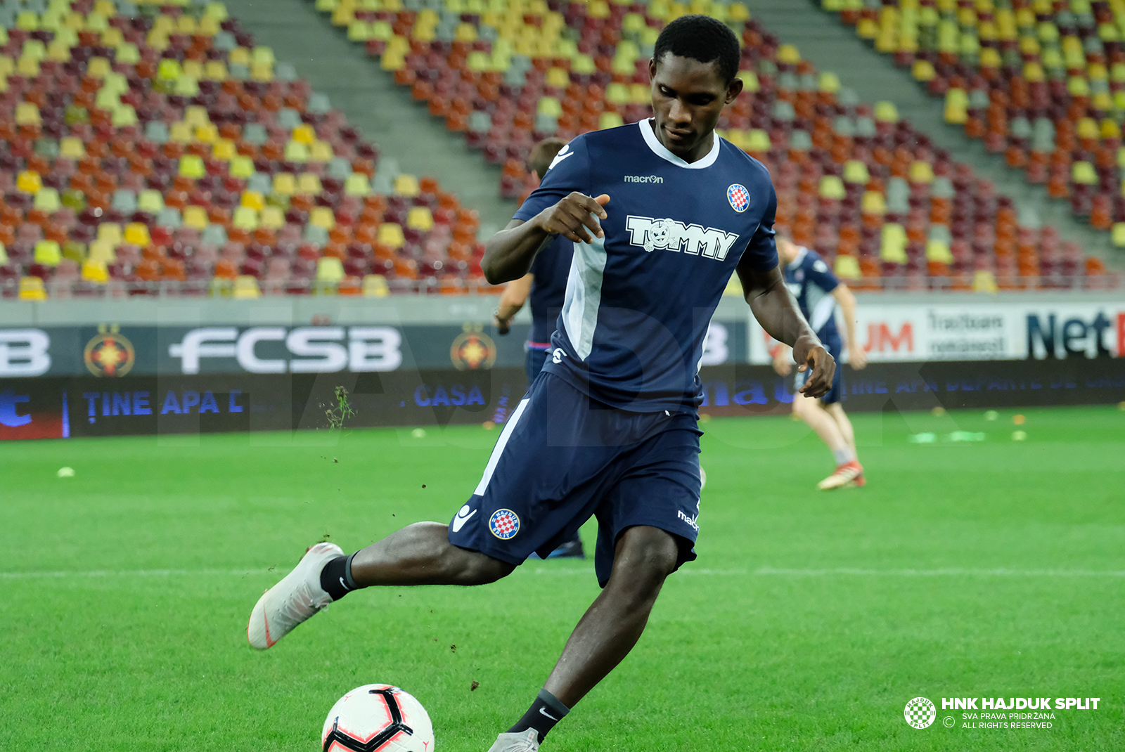 Službeni trening na stadionu Arena Nationala