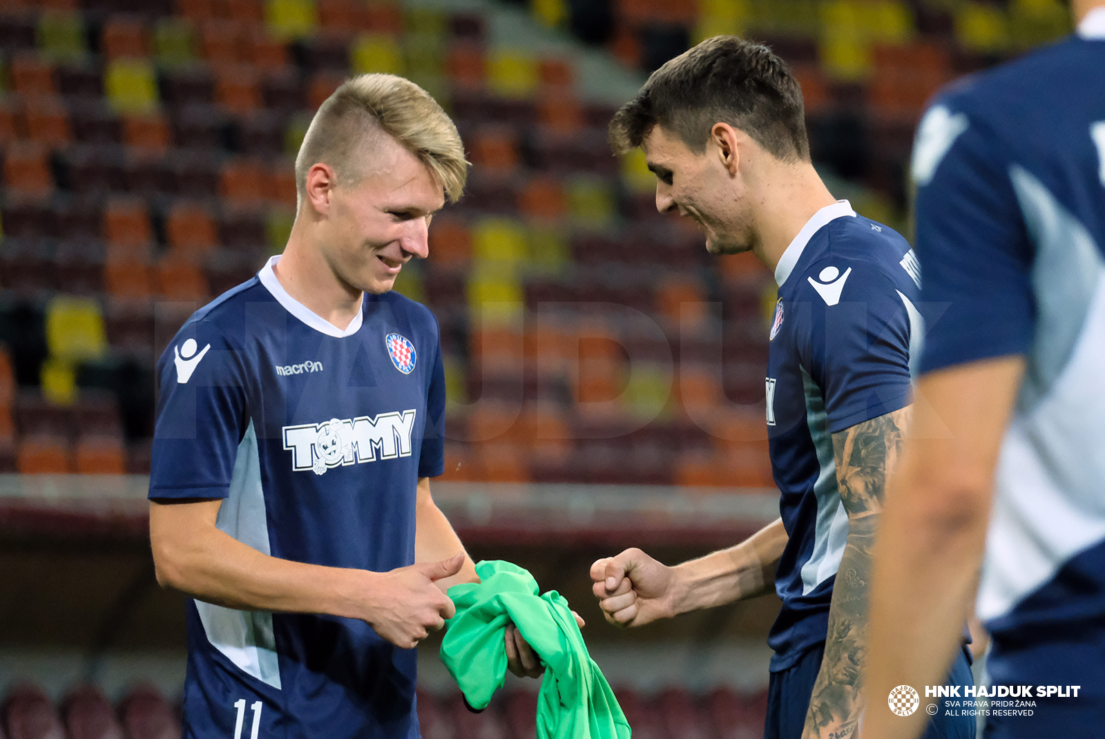 Službeni trening na stadionu Arena Nationala