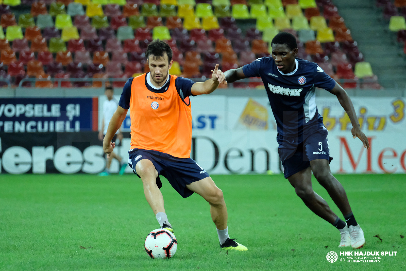 Službeni trening na stadionu Arena Nationala