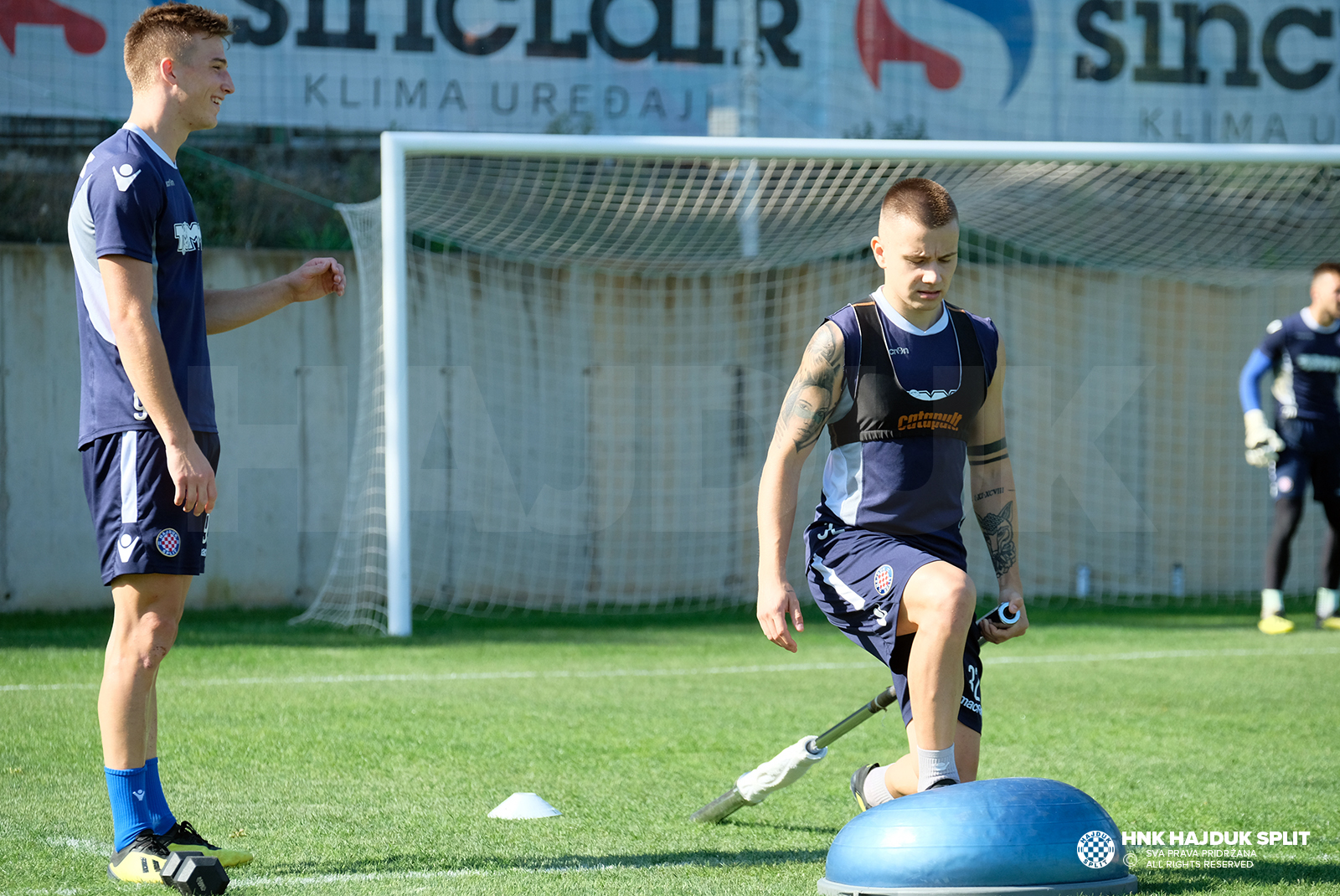 Jutarnji trening na pomoćnom igralištu