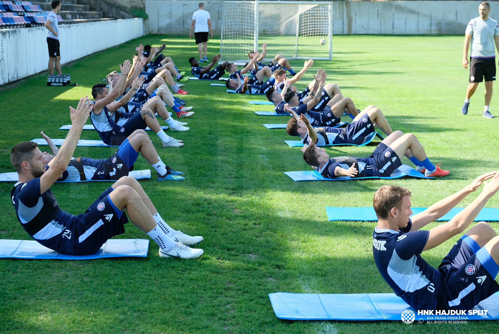 Jutarnji trening na pomoćnom igralištu