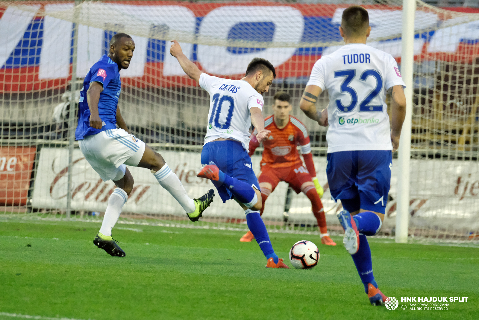 Hajduk Shakes Up HNL Title Race With 1-0 Win Over Dinamo 