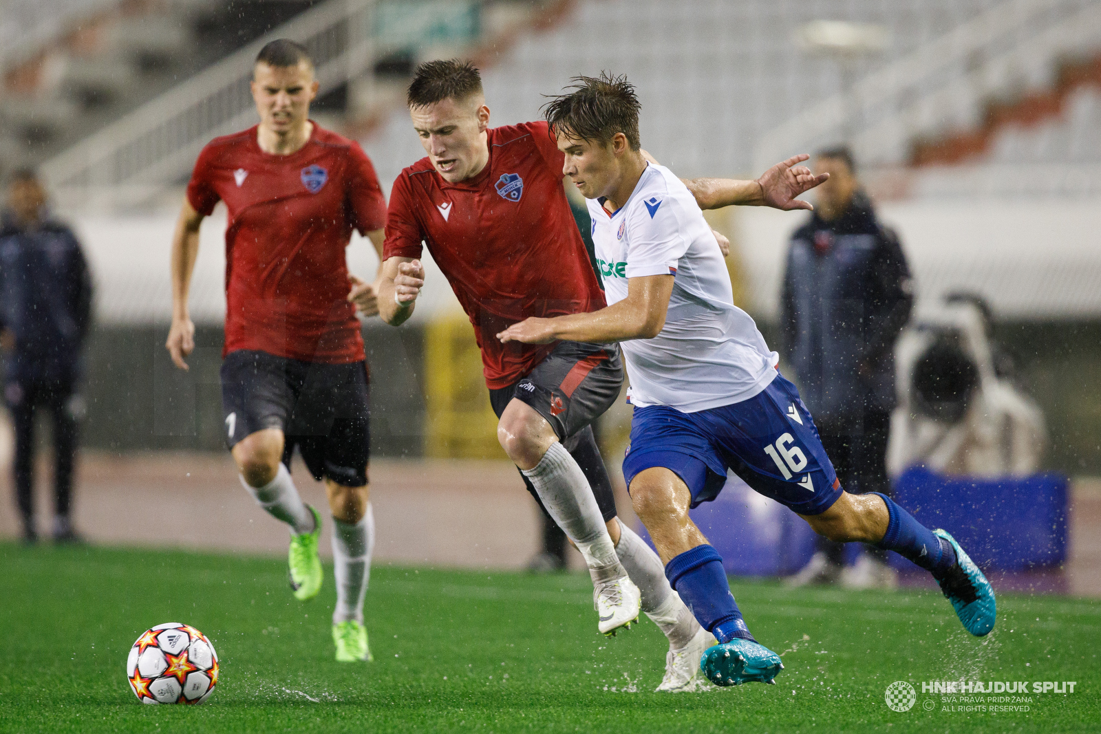 AussieScout on X: Noa Skoko (2006) stats for Hajduk Split U19 on his UEFA  Youth League debut: ⌛️ 27 minutes ✓ 3/5 dribbles completed ✓ 0.24 xA ✓ 5/9  duels won ✓