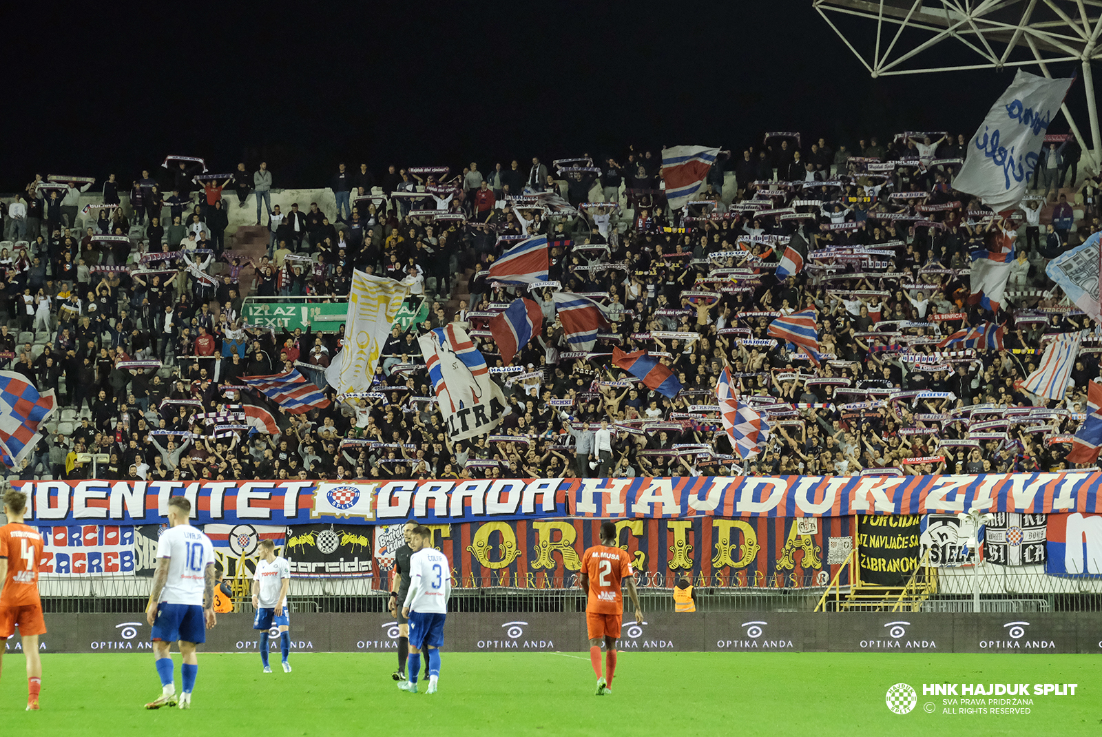 HNK Hajduk Split on X: Kraj prvog dijela na Poljudu: Hajduk - Gorica 1:0.  Ajmo Bijeli! 💪💪💪❤️💙 #samohajduk  / X