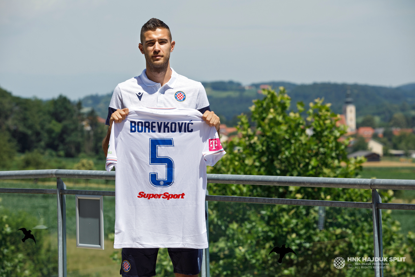 Toni Borevković novi je igrač Hajduka!
