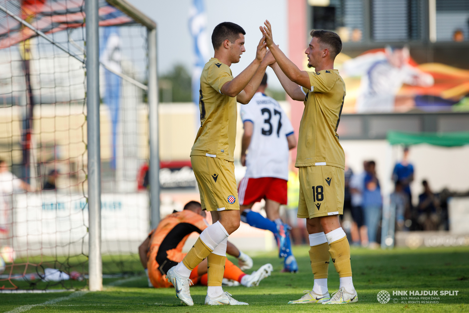 HSV - Hajduk 2:2