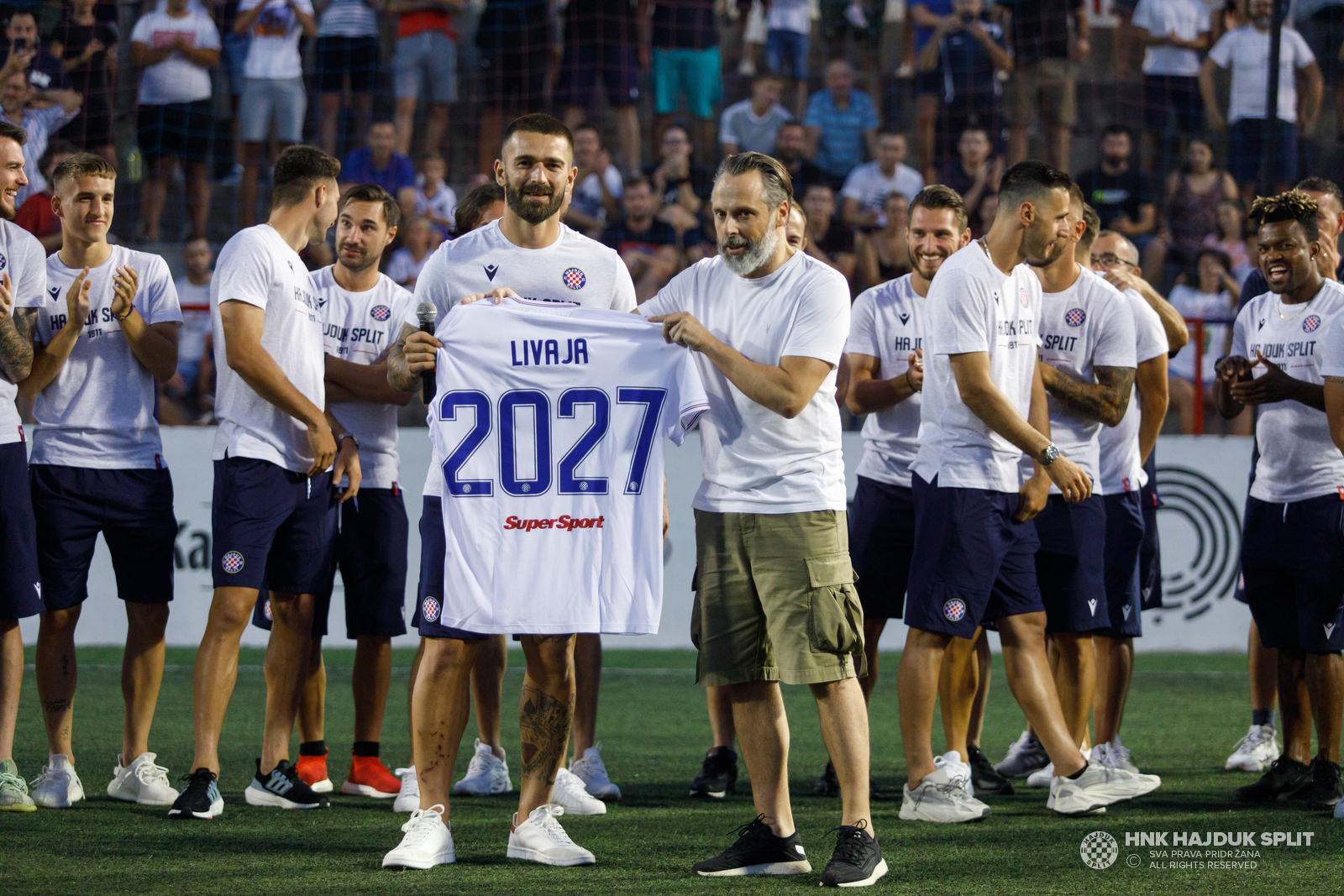 Ludilo na Torcida kupu: Marko Livaja produžio vjernost Hajduku do 2027.  godine! • HNK Hajduk Split