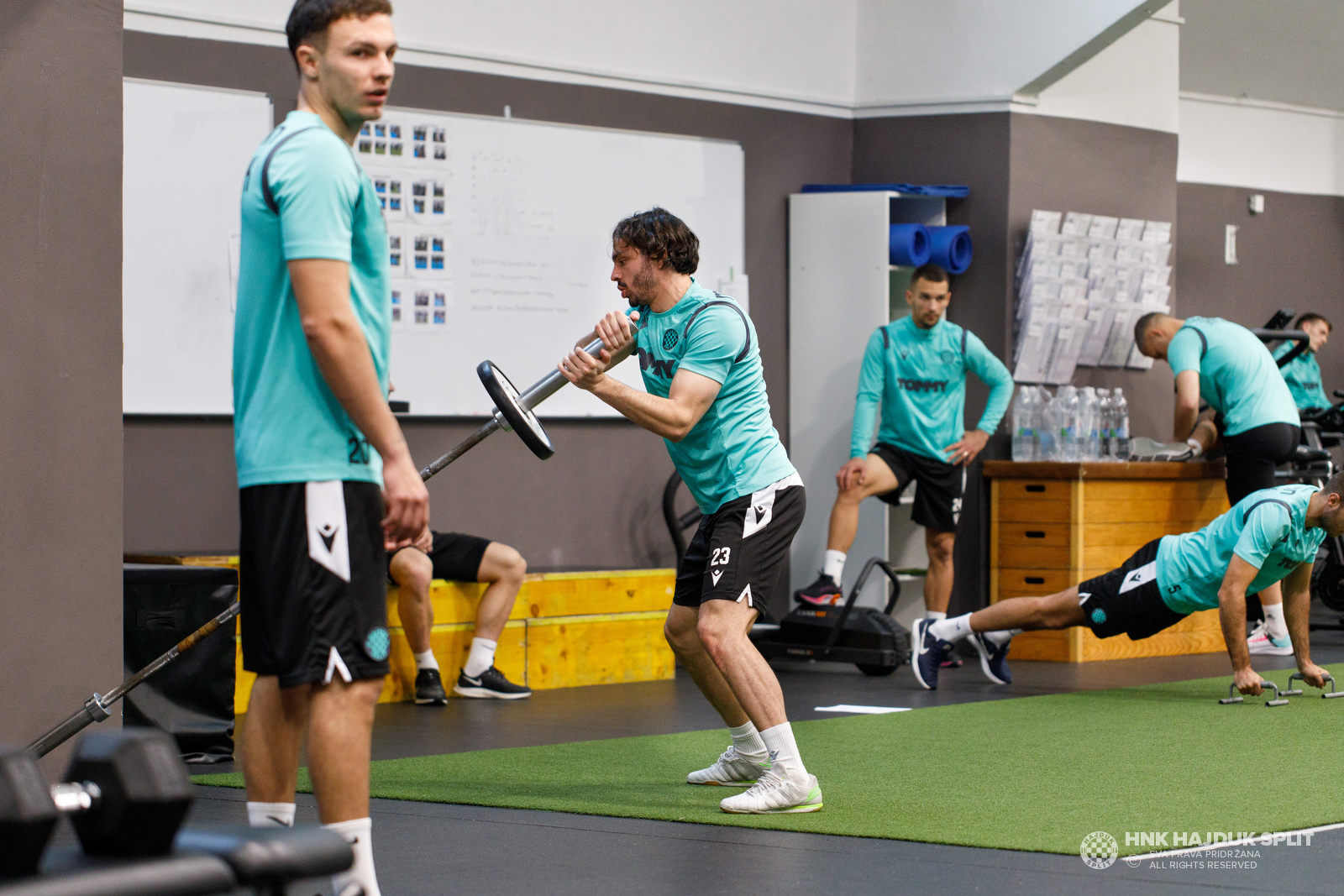 Jutarnji i popodnevni trening, 27. prosinca