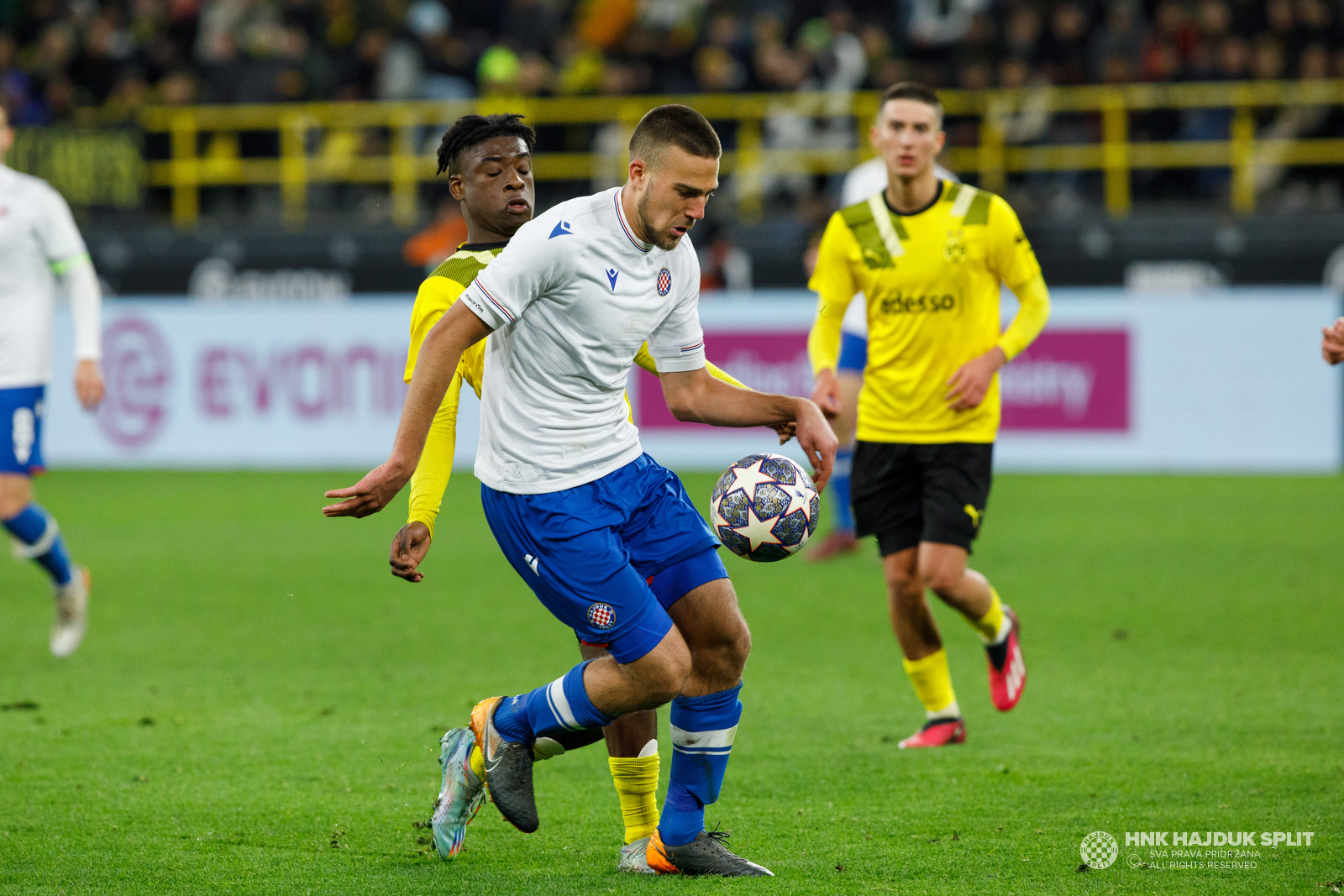 Borussia Dortmund - Hajduk 1:1 (8:9 p)