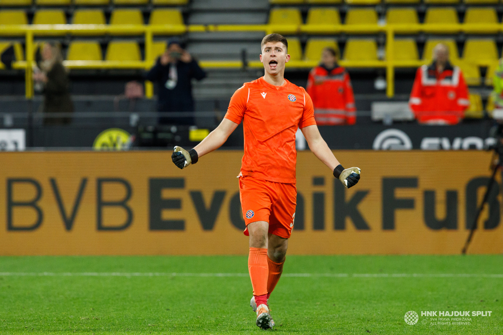 Borussia Dortmund - Hajduk 1:1 (8:9 p)