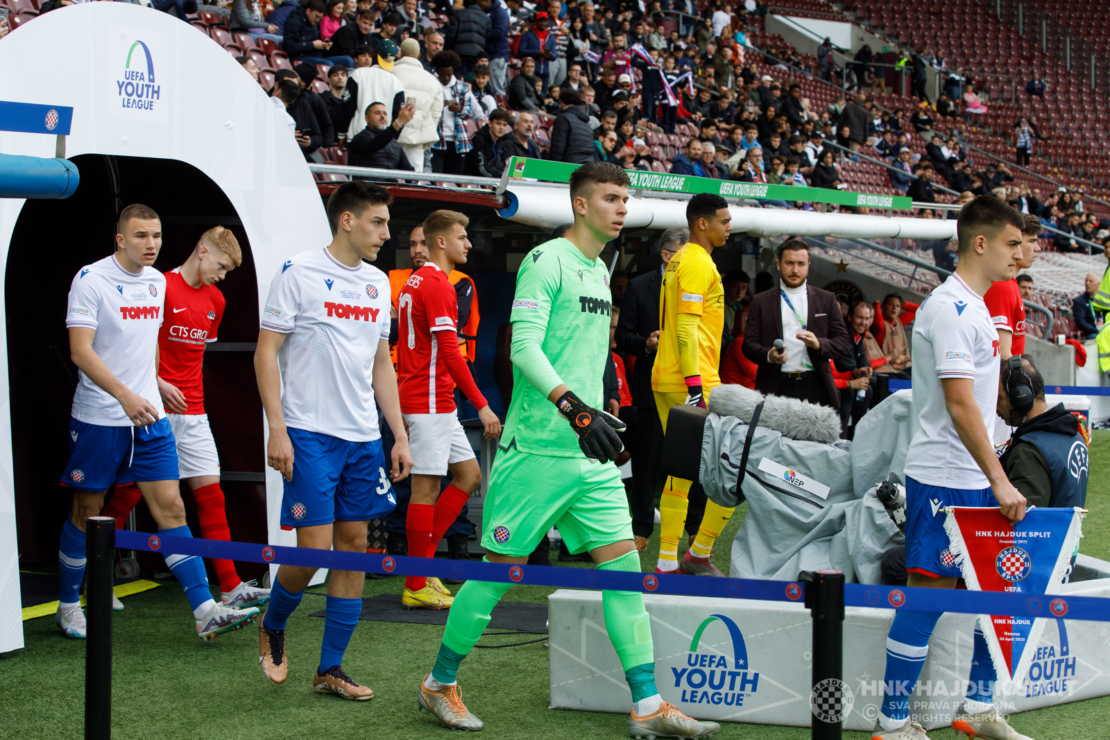 Dutch club AZ routs Hajduk 5-0 to win UEFA Youth League