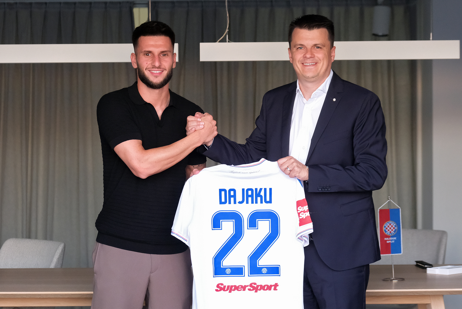 Leon Dajaku novi je igrač Hajduka!