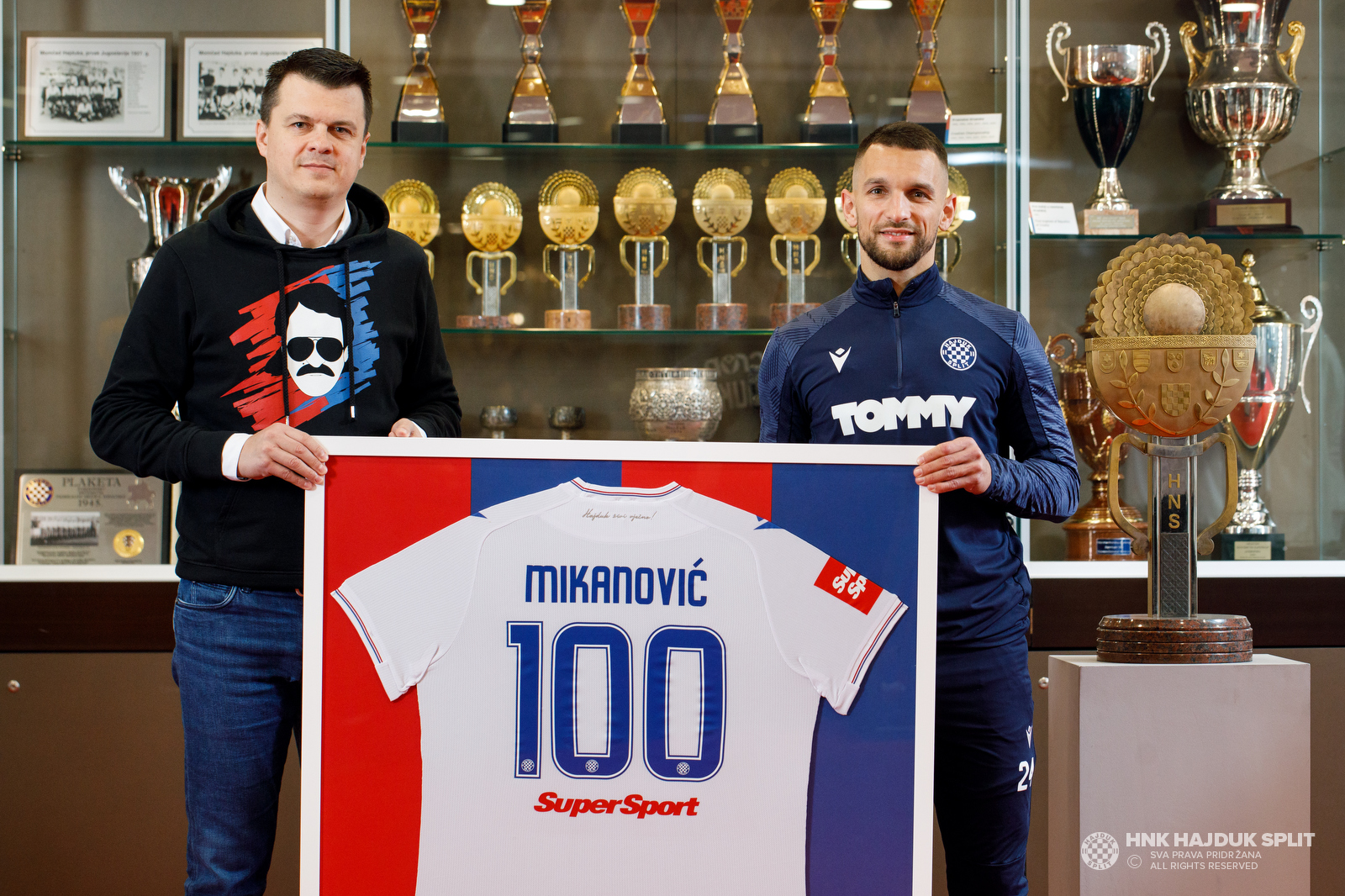 Dino Mikanović ušao u klub 100