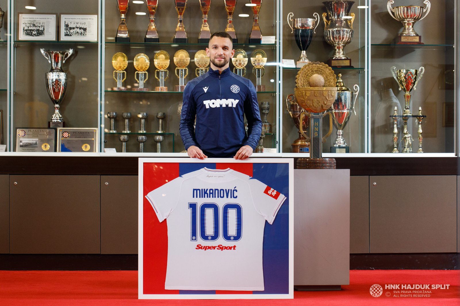 Dino Mikanović ušao u klub 100