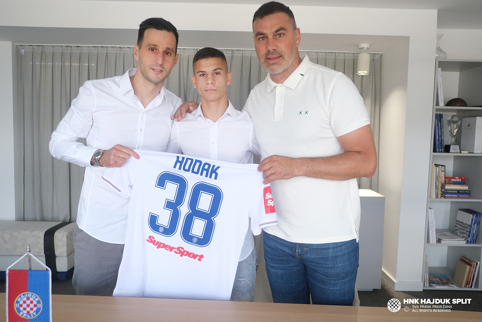 Luka Hodak potpisao ugovor s Hajdukom