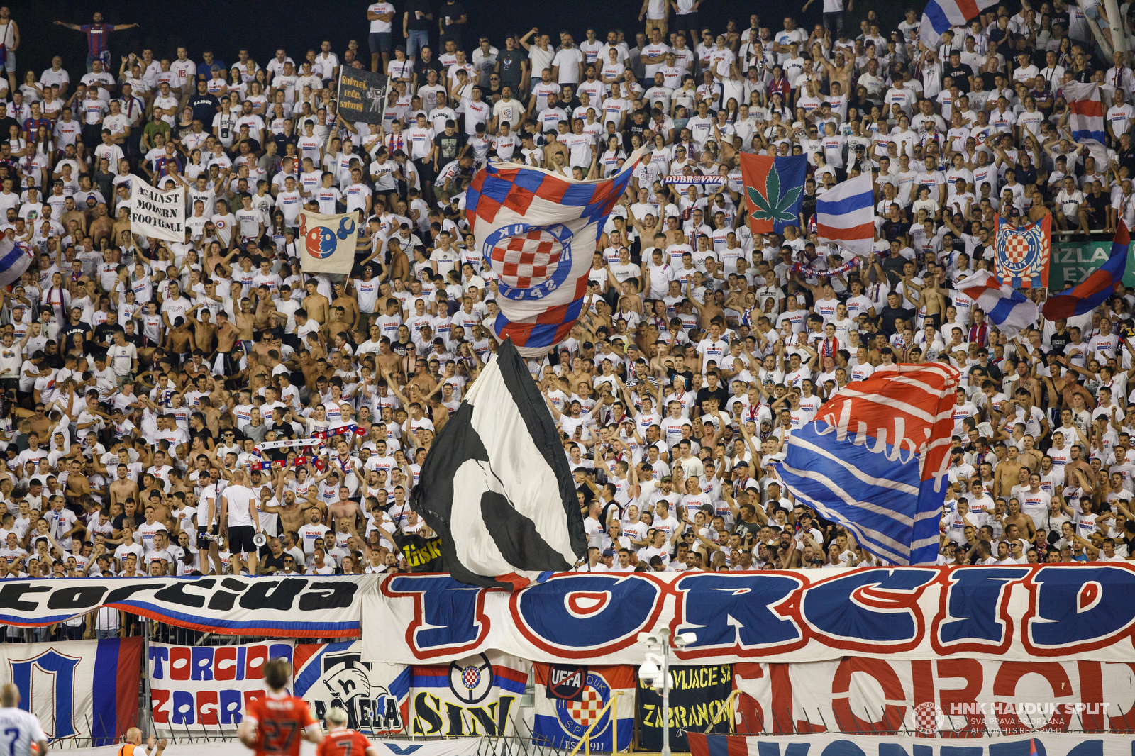 Hajduk - HB Torshavn