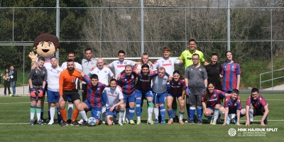 Revijalni susret pun emocija: Prvotimci, ŽNK Hajduk i Special Power Team
