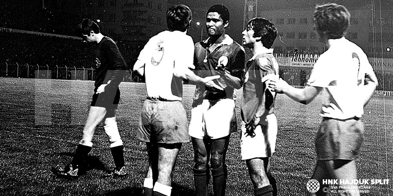 Preminuo legendarni Eusebio koji je igrao na prvoj noćnoj utakmici u Splitu