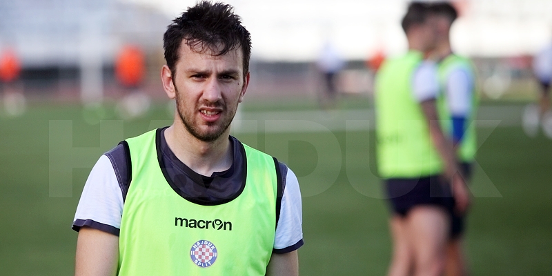 Mijo Caktaš' 100th cap