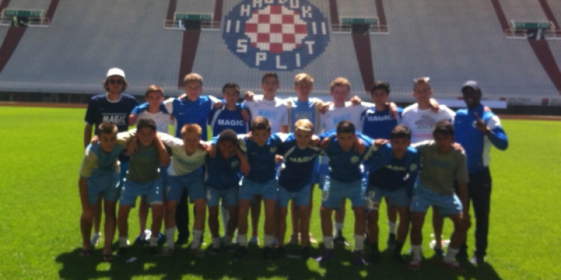 Mladi nogometaši iz Kalifornije u posjetu Hajdukovom stadionu