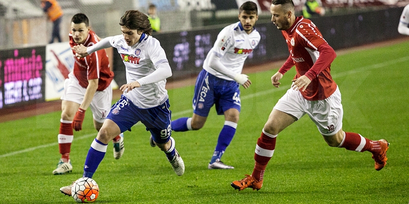 19 players on their way to Pula