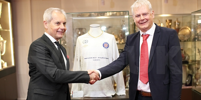 Hajduk i Slavia iz Praga potpisali ugovor o suradnji
