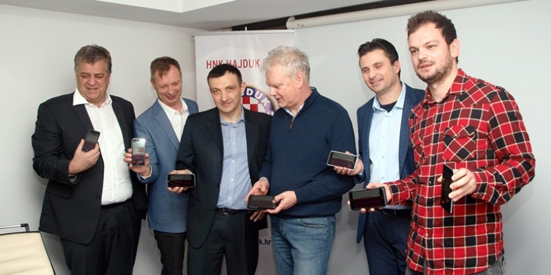 Official Hajduk keyboard for mobile phones