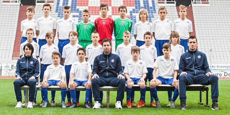 Mlađi pioniri (2004.) igraju protiv Dalmatinca