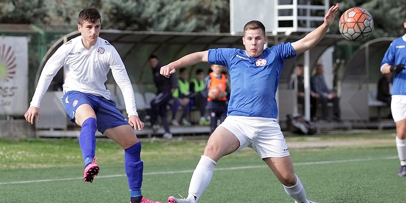 Hajduk II gostuje kod Zmaja (M)