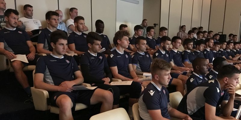 Prvotimci se upoznali s aktivnostima i ciljevima udruge Naš Hajduk