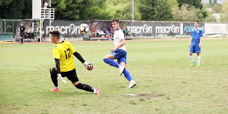 Efikasan Hajduk II, osam golova u mreži Vala