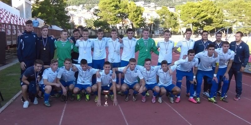 Juniori u Makarskoj uvjerljivo osvojili Županijski kup