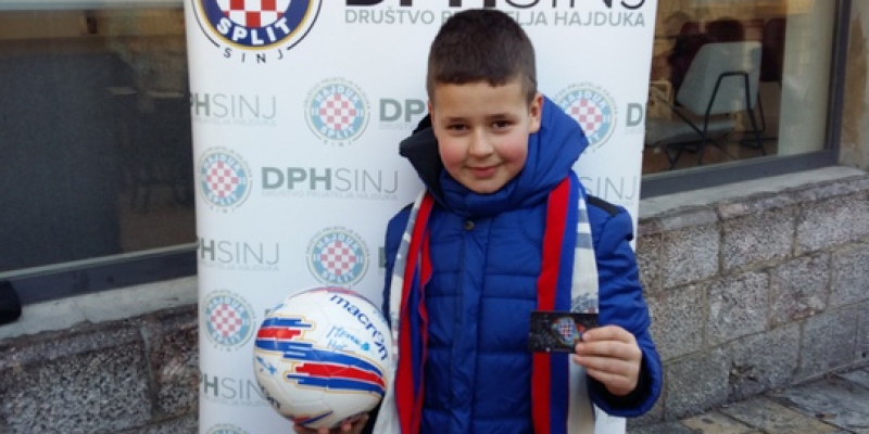 Osmogodišnji Ivan 10000. član Hajduka!