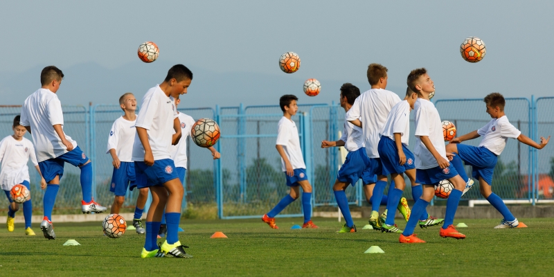 U Sinju započeo ''Nogometni kamp HNK Hajduk''