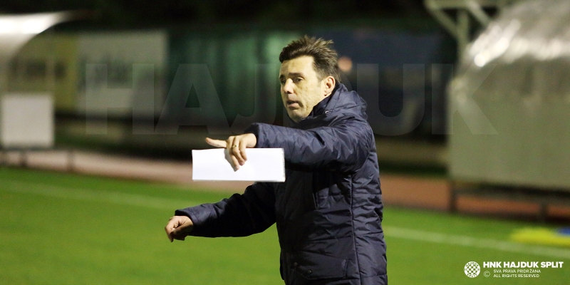 Coach Kopic preparing the squad for Sunday's match