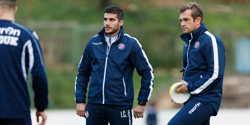 Pobjeda kadeta, poraz juniora