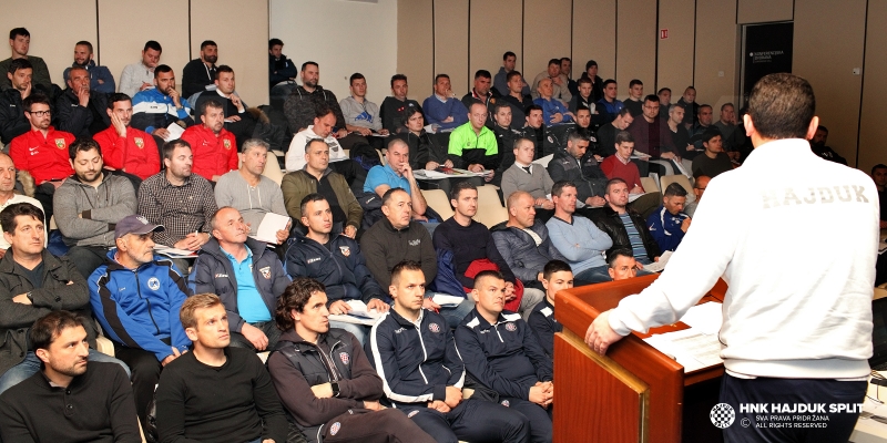 Veliki odaziv klubova i trenera na edukativnom seminaru Krešimira Gojuna
